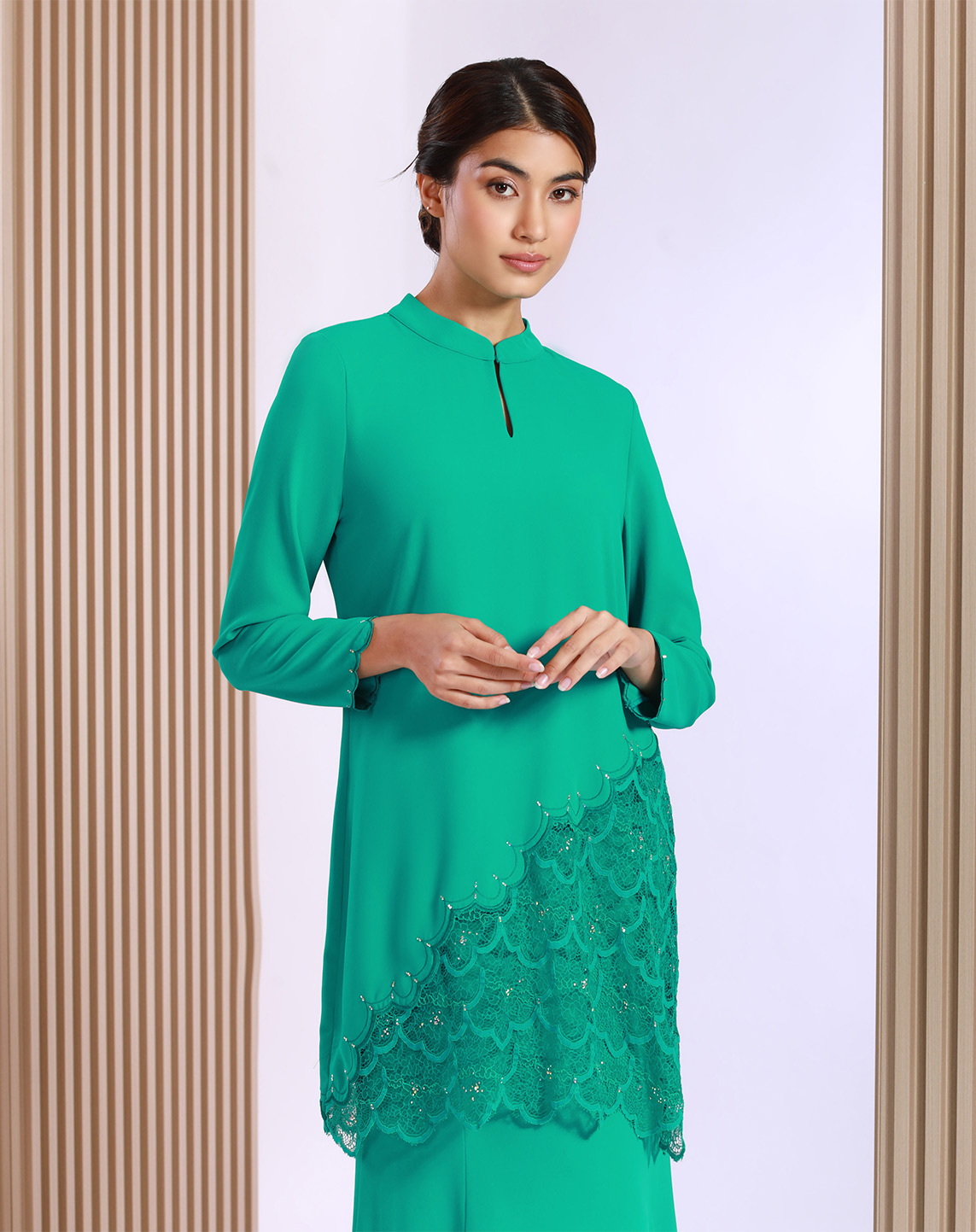 SURI BAJU KURUNG